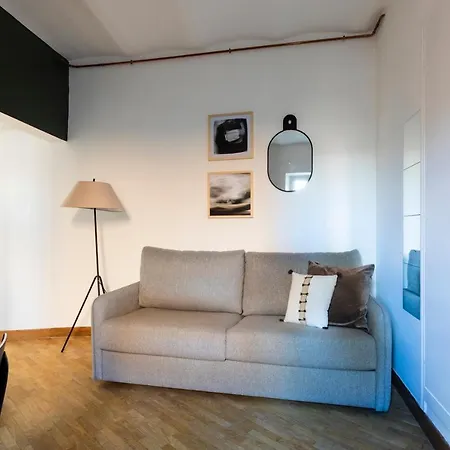 Sonder — Piazza Coronari Rome